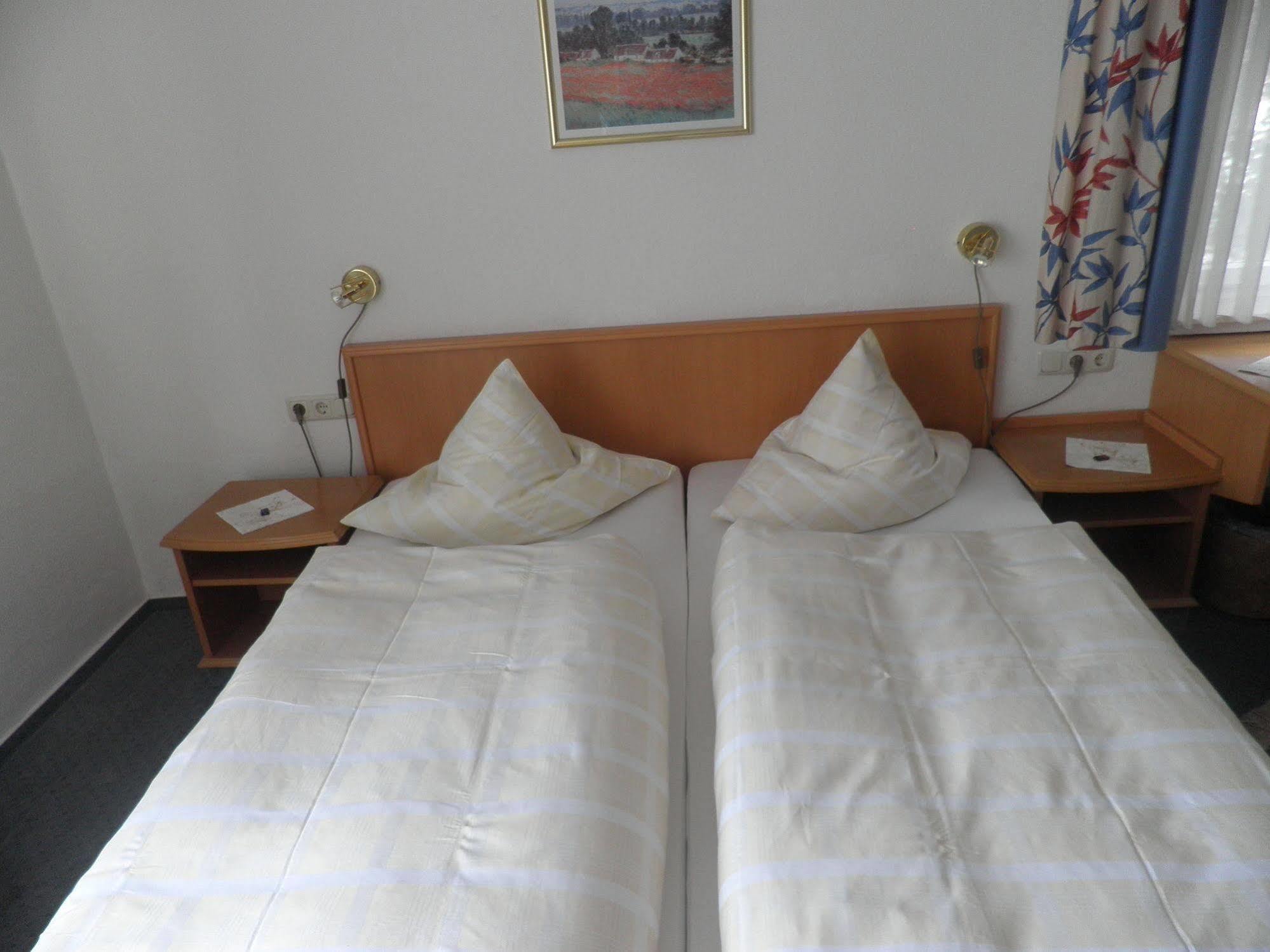 Hotel Haarener Hof Bad Wunnenberg Luaran gambar
